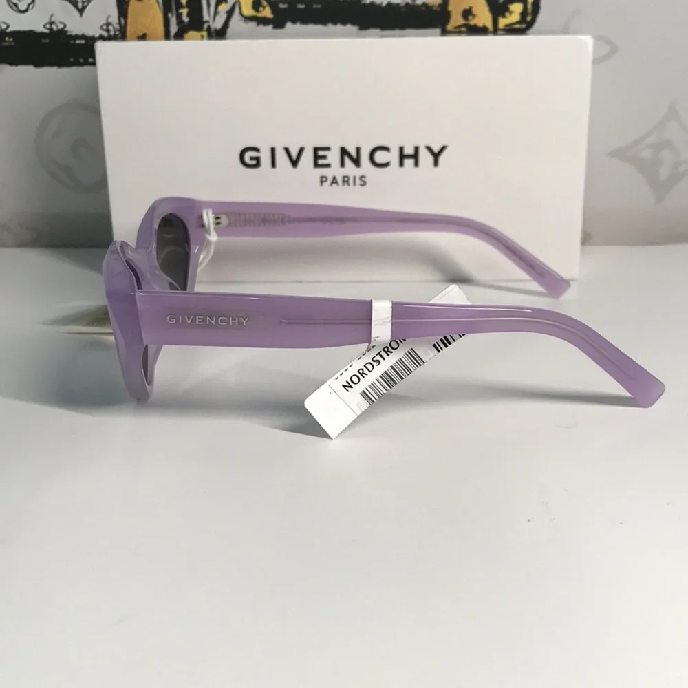 New Authentic Givenchy GV40025U Sunglasses – Purple Frame / Silver Mirror - Picture 6 of 15
